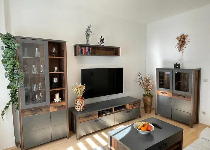 Moderne 3 Raum Altbau Etw Bis 4 Gaeste, Naehe Staatstheater, Parkplatz, Netflix, Vollausstattung